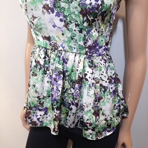 DYLAN & ROSE Sleeveless Floral Peplum Top Silky Cut Out Blouse - Picture 3 of 11